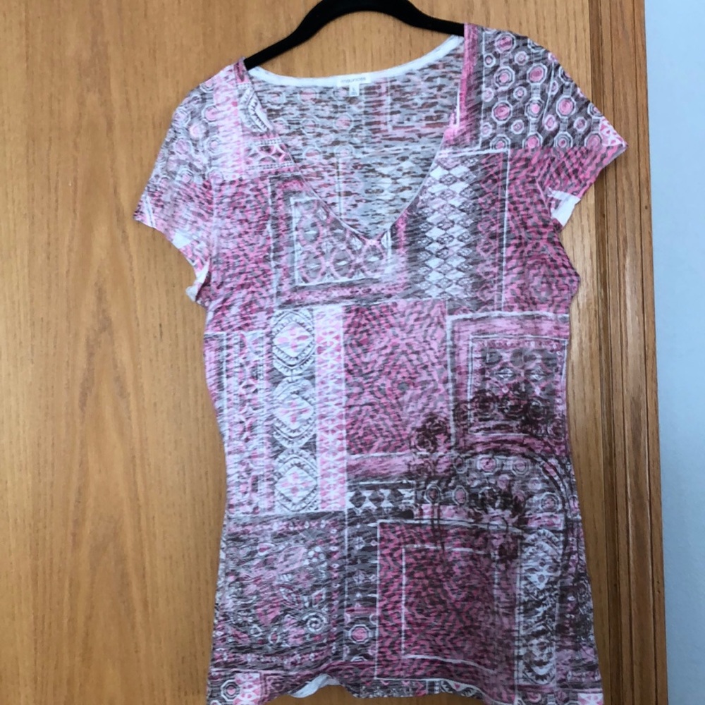 V neck tee